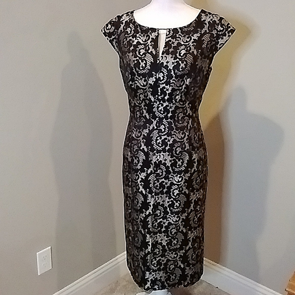 Liz Claiborne Sheeth Dress
